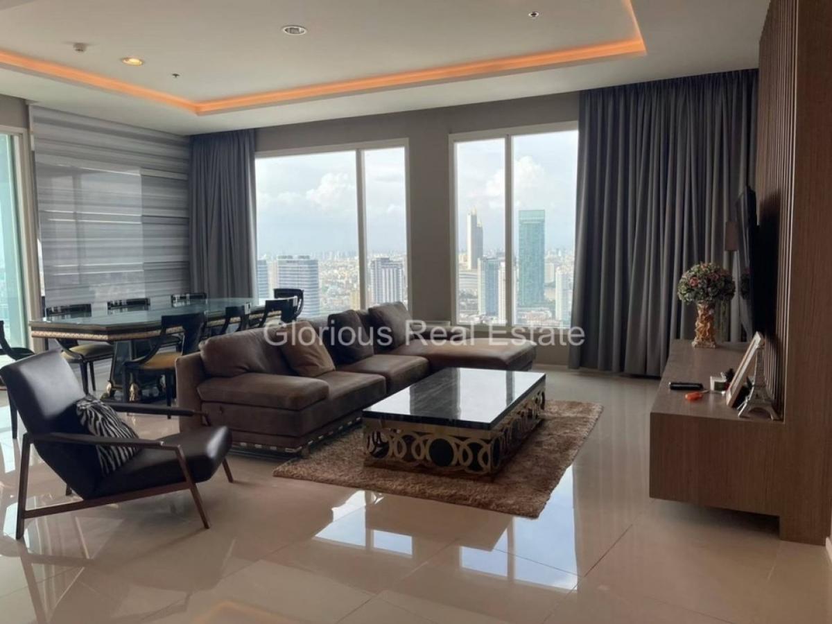 For SaleCondoSathorn, Narathiwat : 🔥High Floor, River View🔥MENAM RESIDENCES | 3 Bedrooms 3 Bathrooms | Near BTS Saphan Taksin Station, 1.6 km.