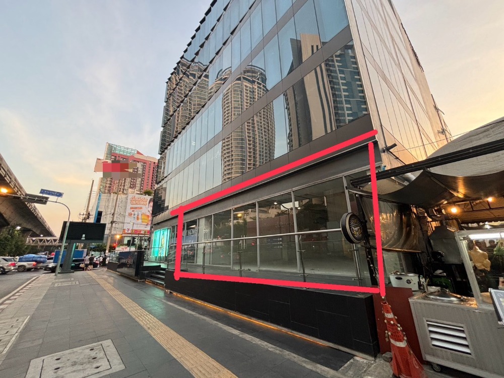 For RentShophouseOnnut, Udomsuk : For rent: Commercial space near BTS Phrakhanong 1st floor 168sqm = 270,000baht/month 🔥FOR RENT : Commercial space near BTS Phrakhanong 1st floor 168sqm = 270,000baht/month