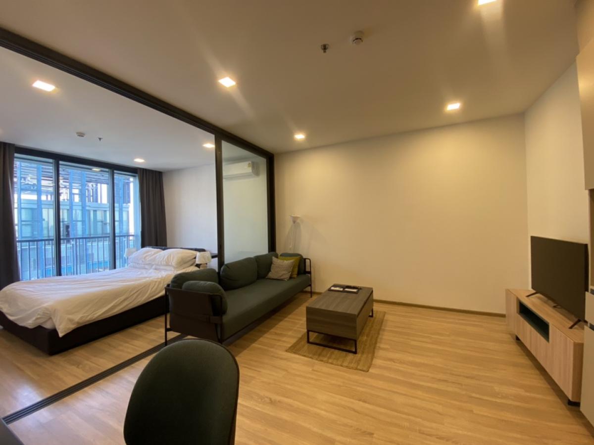 For RentCondoRatchathewi,Phayathai : ✨❤️XT Phayathai, high floor, beautiful view, spacious and comfortable room, many rooms to choose from, closed kitchen, good location, very good common area, interested in making an appointment to see urgently.