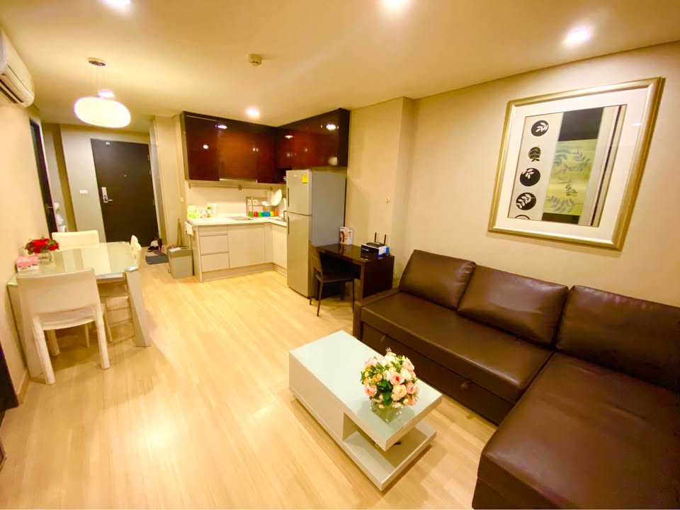 For RentCondoRatchathewi,Phayathai : Luxury Condo for Rent: The Address Pathumwan The best location in Ratchathewi area, just 150 meters from BTS Ratchathewi.