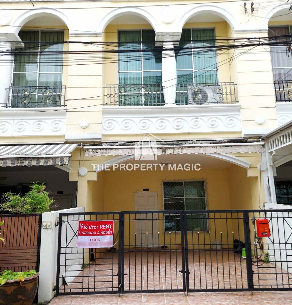 For RentTownhousePattanakan, Srinakarin : 3-storey townhouse with furniture, beautifully decorated, for rent in Srinakarin-Pattanakarn area, near Thanya Park, only 850 meters away.