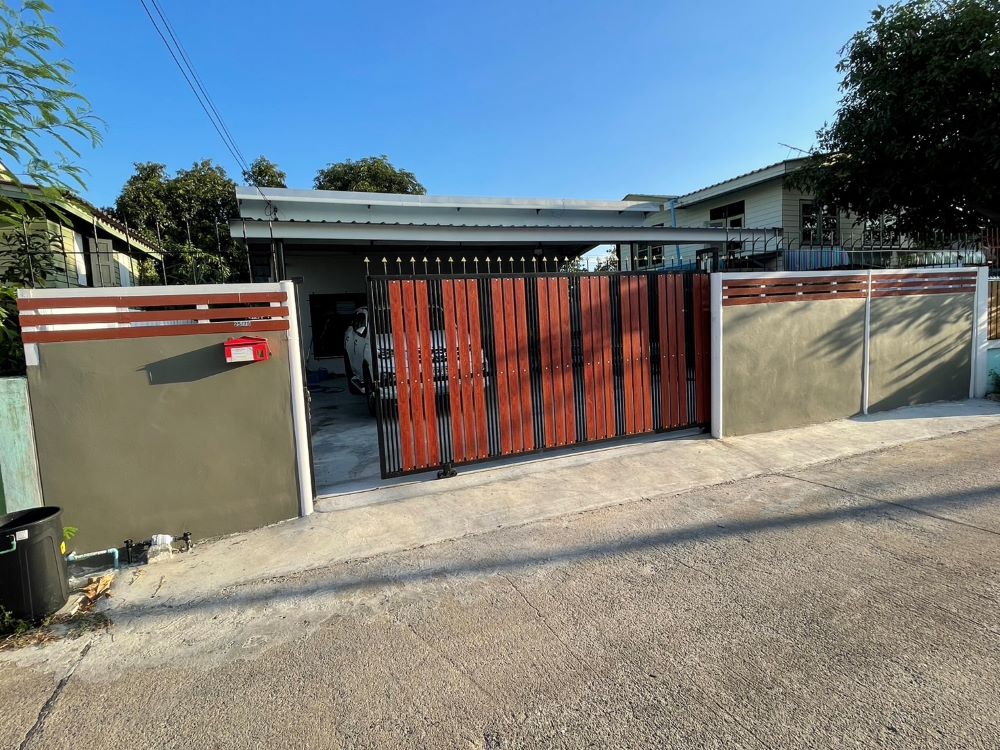 For SaleHousePathum Thani,Rangsit, Thammasat : Single-storey detached house for sale, good location, convenient transportation, Lat Sawai Subdistrict, Lam Luk Ka District, Pathum Thani Province