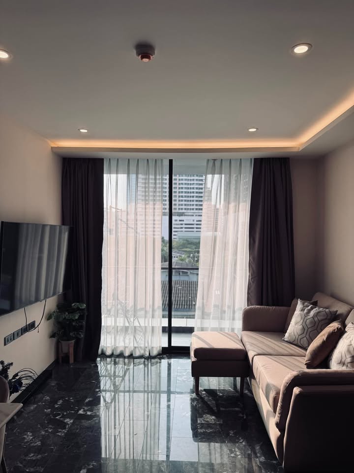 ให้เช่าคอนโดสุขุมวิท อโศก ทองหล่อ : 🍀⭐FOR RENT>> 168 Sukhumvit 36>> ใกล้ BTS ทองหล่อ เดินทางสะดวก ห้องใหม่และใหญ่มาก 43 ตารางเมตร ชั้น 5 วิวสวย #LV-MO1182