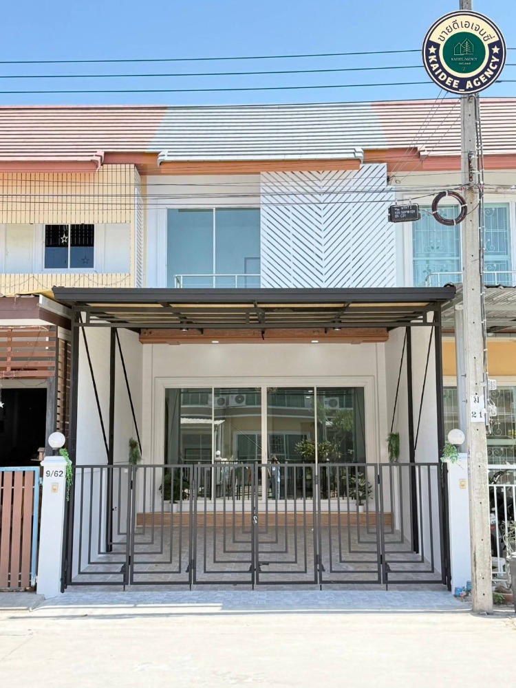 For SaleTownhouseNawamin, Ramindra : For sale, large townhouse, Minburi, Ram Intra, Romthip Park Village, Hathai Rat, opposite Chokchai Hathai Rat School, Khlong Sam Wa, Bang Chan, Suwinthawong, Nimit Mai, Khip Mu, Khlong Nueng Mosque, Safari World, Fashion Island, Seri Thai, Pink Line MRT