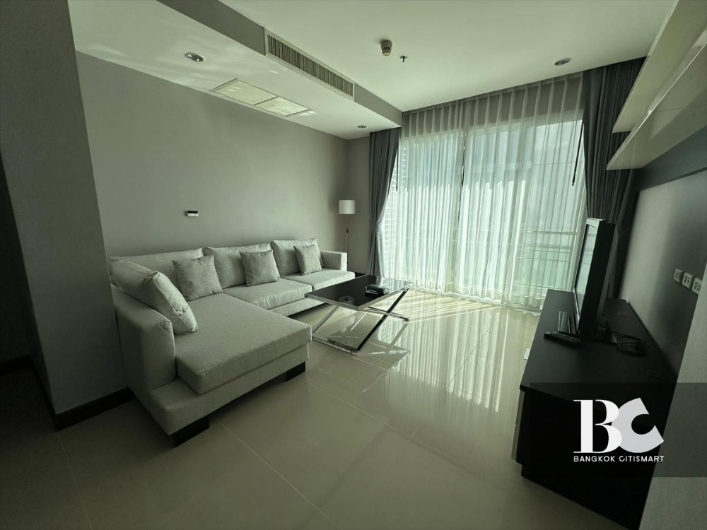 ขายคอนโดนานา : *BEST DEAL* The Prime Sukhumvit 11 | 2 Bedrooms | 0615679963