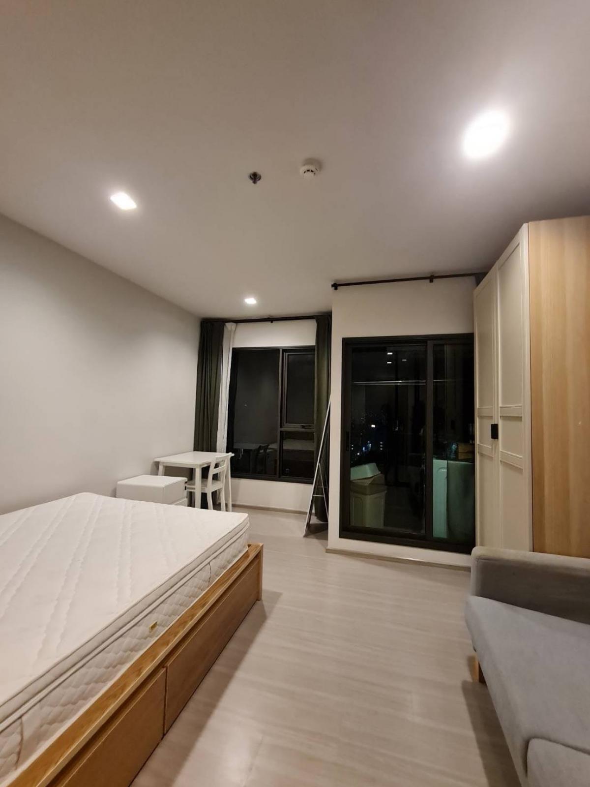 For RentCondoRama9, Petchburi, RCA : For rent Life Asoke Rama9 🍁 🍁 17,000 baht only