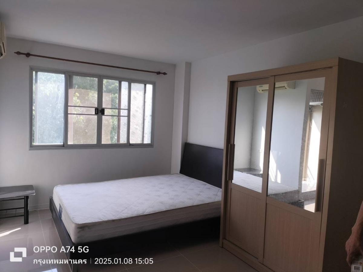 For RentCondoRamkhamhaeng, Hua Mak : For rent: Lumpini Town Bodindecha-Ramkhamhaeng Room size: 25 sq m. Price: 7,000 baht Nearby places: Orange Line