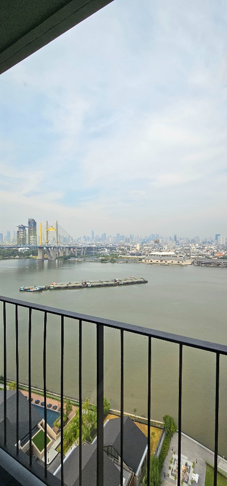 For RentCondoRathburana, Suksawat : Room for rent with a beautiful view of the Chao Phraya River.