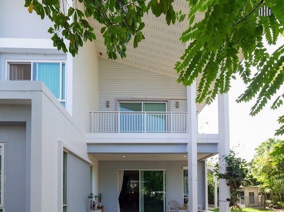 For SaleHouseNawamin, Ramindra : For Sale: 2-Storey Detached House Located in Habitia Motif Panyaintra (Vogue model), with a land area of 125 sq. wah (500 sq.m.). This tranquil and private project is near Satit Pattana School.