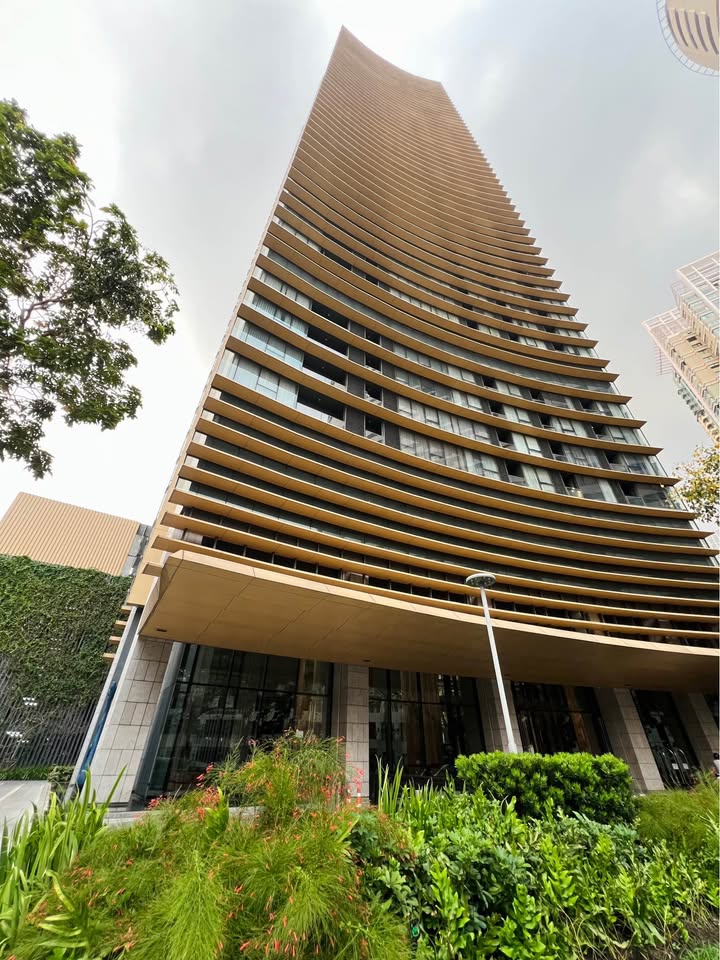 For RentCondoSukhumvit, Asoke, Thonglor : 2bedrooms 54 sq.m for rent at The Lumpini Sukhumvit 24 🔥 Near BTS Phrom Phong 🔥