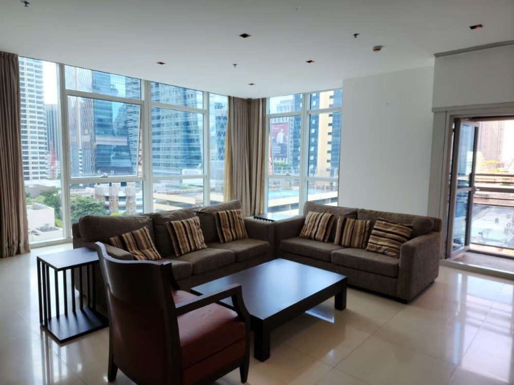 For RentCondoWitthayu, Chidlom, Langsuan, Ploenchit : Athenee Residences - Fully Furnished, Ready To Move in, Centrally Located 3 Bedroom Condo