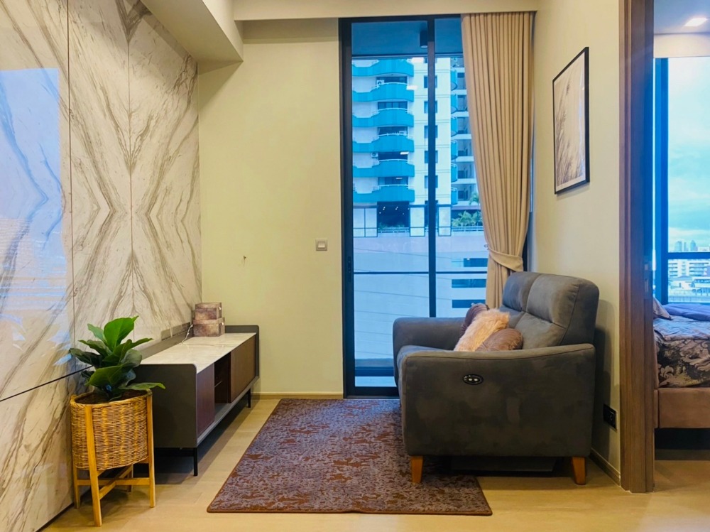 For RentCondoSukhumvit, Asoke, Thonglor : 1 bed 1 bath 35 sqm condo at Celes Asoke for rent 40,000THB per month, Sukhumvit Soi 21, Asoke BTS station