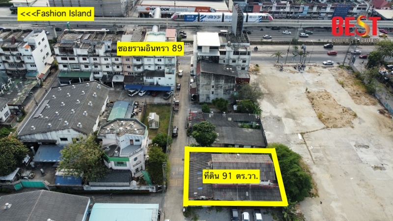 For SaleLandNawamin, Ramindra : For sale, vacant land, rare item, size 91 square wah, Soi Ram Intra 89, plus 1 house, only 50 meters into the alley, very good value.