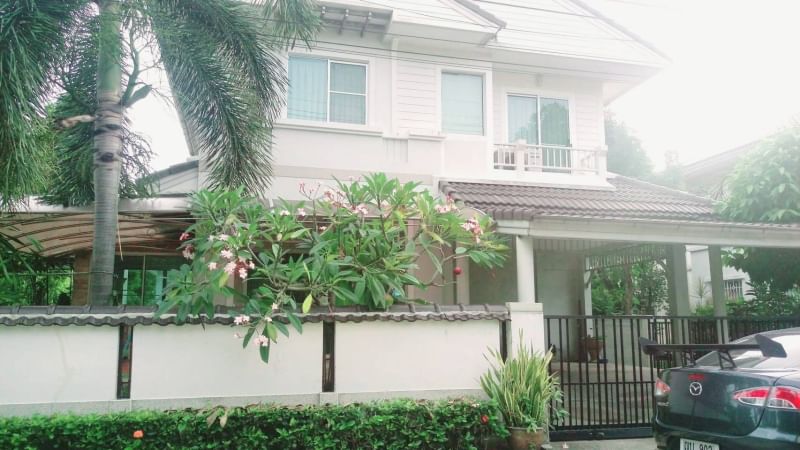 For RentHouseSamut Prakan,Samrong : For rent: Large single house, corner of Chalada Suvarnabhumi Village