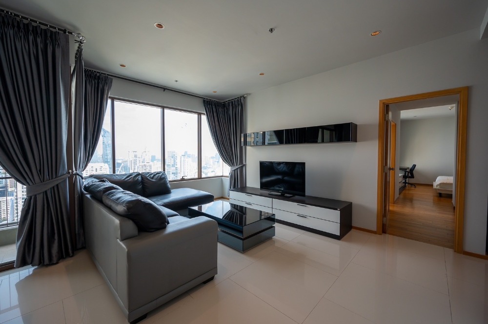 For RentCondoSukhumvit, Asoke, Thonglor : The Emporio Place 2 bedrooms, best price! 55,000 per month