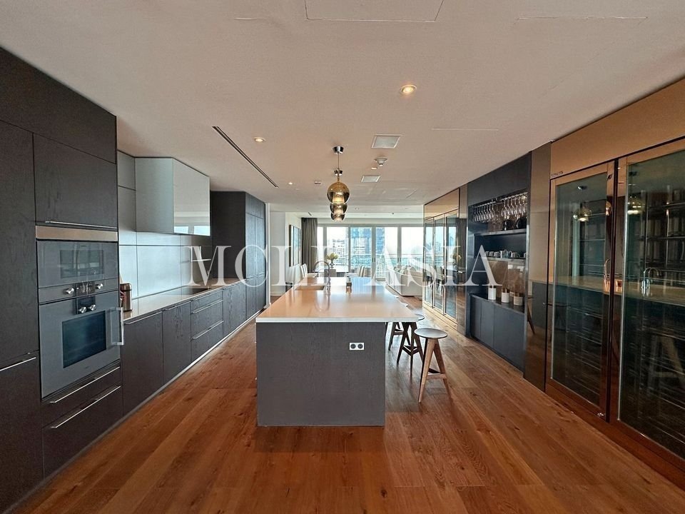 ขายคอนโดวิทยุ ชิดลม หลังสวน : Amazing Penthouse At 185 Rajadamri