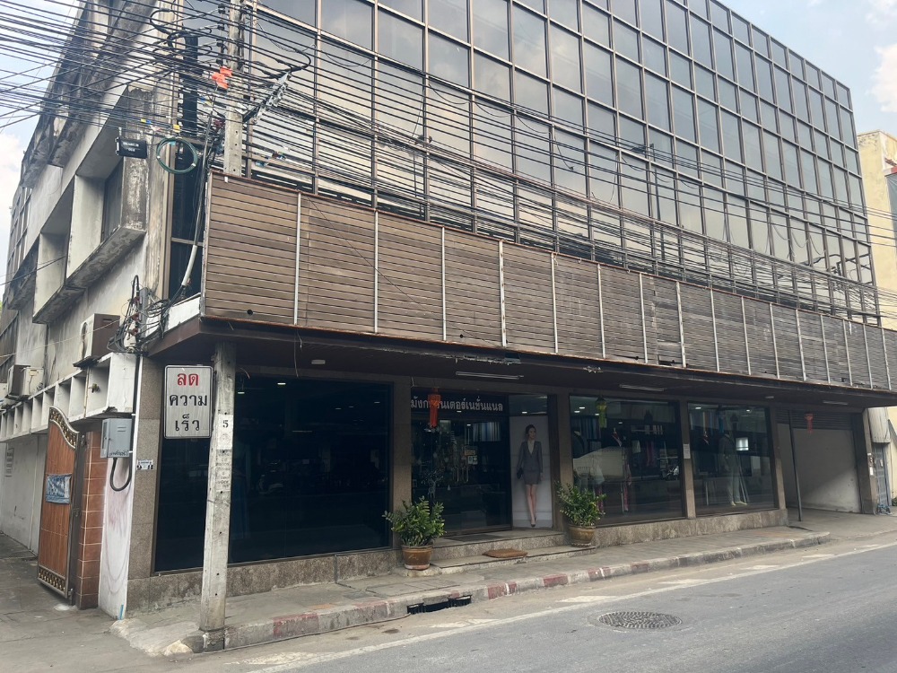 For SaleShop HouseRama 8, Samsen, Ratchawat : 4-storey commercial building on Wisut Kasat Road, area 200 square wah