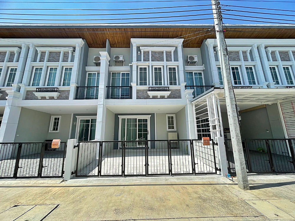 For RentTownhousePinklao, Charansanitwong : For rent Golden Town Siriraj-Ratchapruek near Kensington School