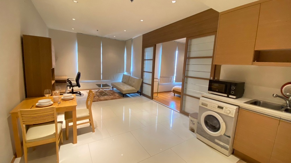 For RentCondoSukhumvit, Asoke, Thonglor : For rent: The Emporio Place, 1 bedroom, 1 bathroom, size 48 sq m., near BTS Phrom Phong [CD2501006]