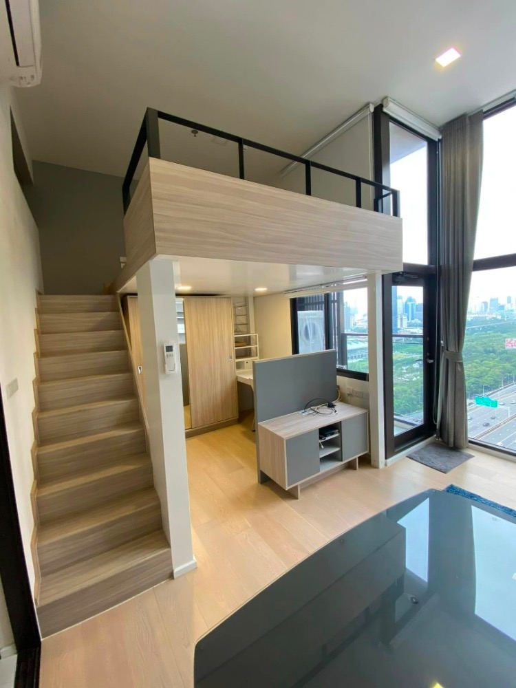 For SaleCondoRama9, Petchburi, RCA : DUPLEX CONDO FOR SALE : Chewathai Residence Asoke, nearby MRT Para ram 9