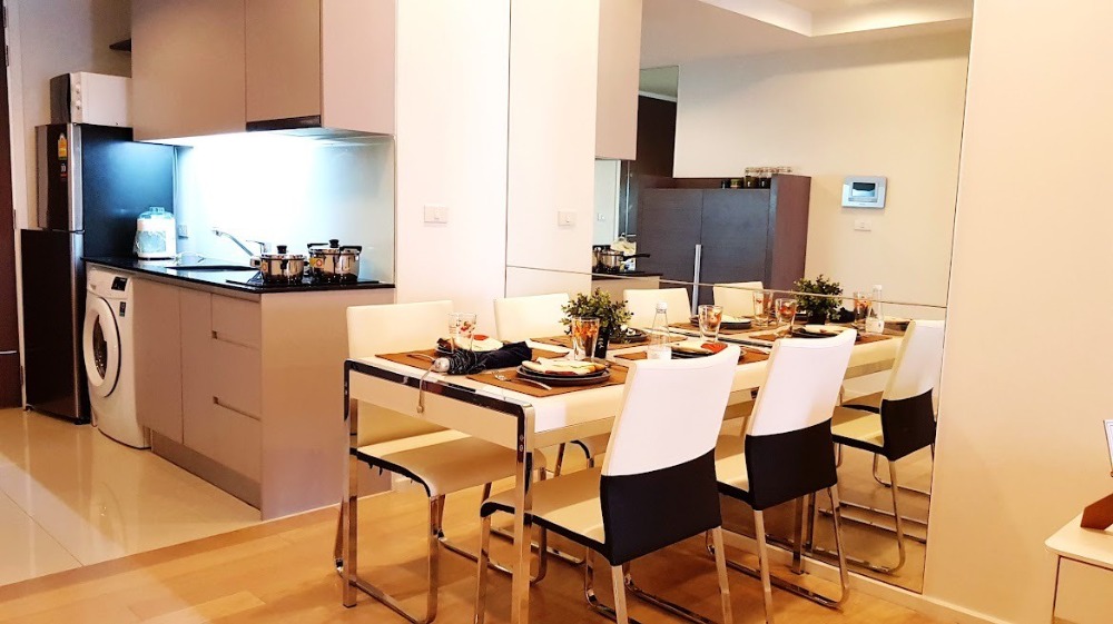 For SaleCondoNana, North Nana,Sukhumvit13, Soi Nana : SALE 📍 15 Sukhumvit Residences 1 bedroom for those who like a large room, 59.29 sq m., walk to BTS Asoke, only 6.84 million baht! Very good value. Contact 062-362-5623 agent