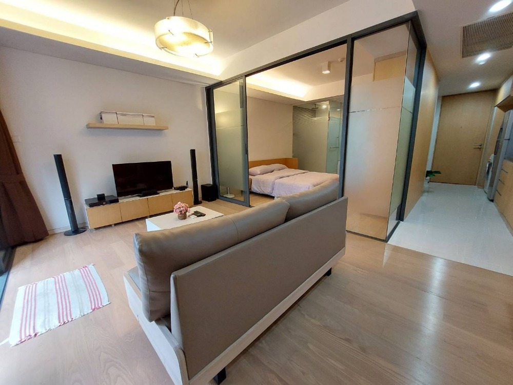 ให้เช่าคอนโดสุขุมวิท อโศก ทองหล่อ : Siamese Gioia - Fully Furnished 1 Bedroom, Prime Central Location, Ready To Move In