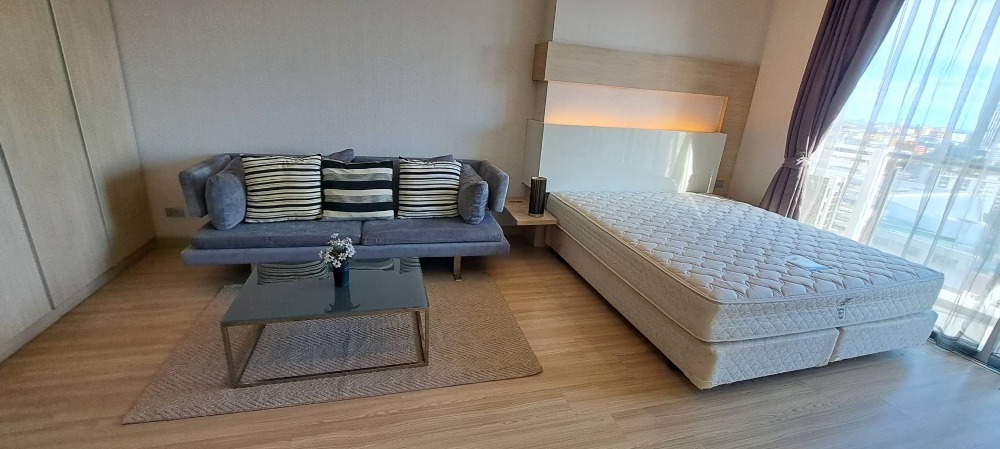 For RentCondoOnnut, Udomsuk : Condo for rent: Sky Walk Residences (ST-02)