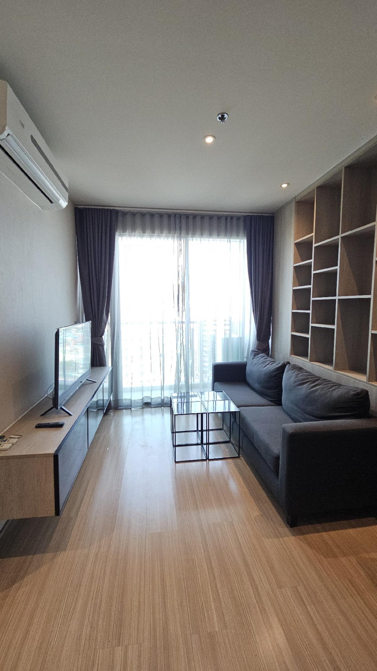 For RentCondoOnnut, Udomsuk : 🔥 For rent Skywalk Condo 1 bedroom, high floor, beautiful view, near BTS Phra Khanong