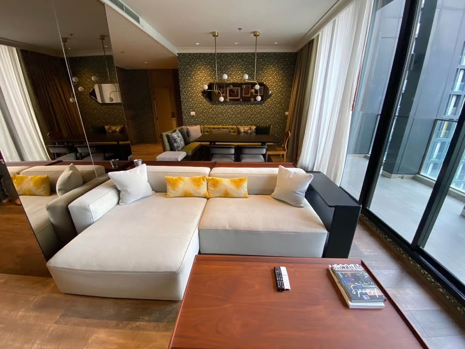 For RentCondoWitthayu, Chidlom, Langsuan, Ploenchit : [FOR RENT - RARE ITEM] NOBLE PLOENCHIT PENTHOUSE DUPLEX | 3 Beds|178sqm| 180k/month