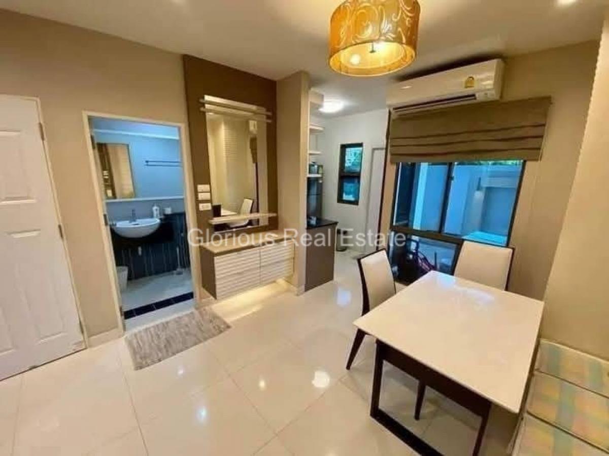 For RentTownhomeOnnut, Udomsuk : 🔥Good Price, Ready to move in🔥The Private Sukhumvit-Bangchak | 3 bedrooms, 4 bathrooms | fully furnished | Near BTS Bangchak (Sukhumvit Line) 880 meters and many international schools