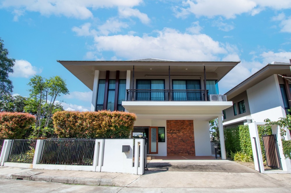 For SaleHouseChiang Mai : Modern 3-Bedroom House for Sale in Villa Flora, Nong Khwai (HD433)