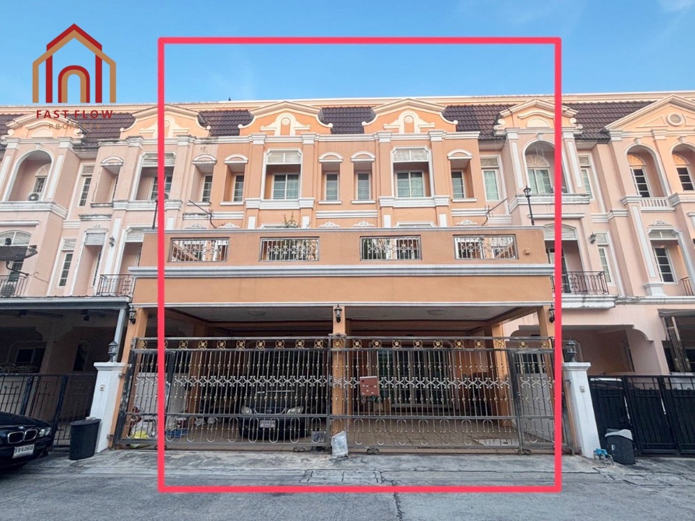 For SaleTownhouseThaphra, Talat Phlu, Wutthakat : For sale: 2 townhouse units, Urban Sathorn (Marcopolo Villa), Ratchaphruek Road, Modern Simplicity style, in a good location, near BTS, MRT Bang Wa Station.