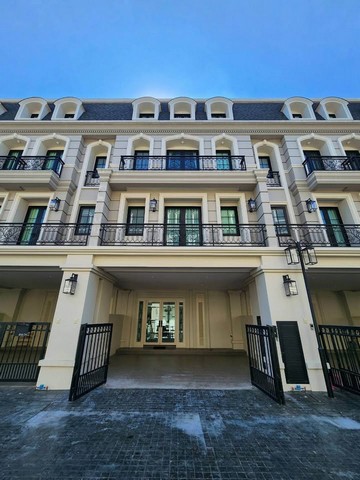 For RentHouseRama3 (Riverside),Satupadit : Townhouse for rent, 4 floors, with roof terrace, luxurious in Rama 3 area, The Welton Rama 3, near Lotus Rama 3, Central Rama 3 and Shrewsbury International School