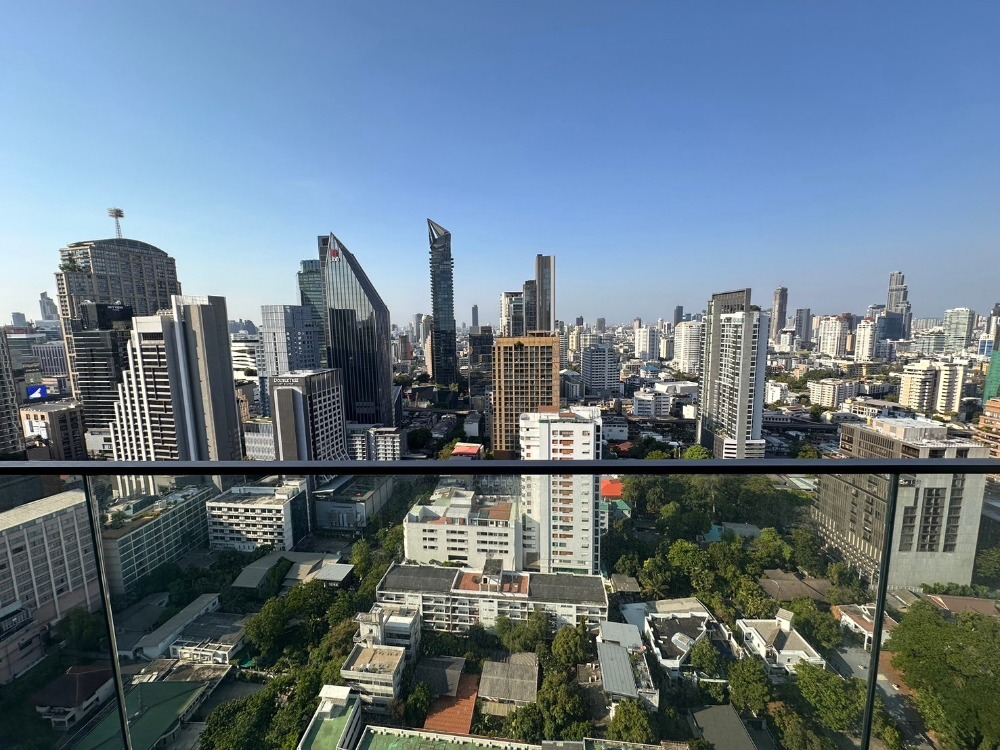 For SaleCondoSukhumvit, Asoke, Thonglor : 🔥𝐇𝐎𝐓 𝐃𝐄𝐀𝐋 ✼ SPECIAL PRICE 46.5MB ✼ 2 BED 121 sqm High Floor at KRAAM 26