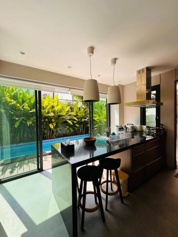 For RentHouseSukhumvit, Asoke, Thonglor : Single House with Private Pool - in Ekkamai Soi 10