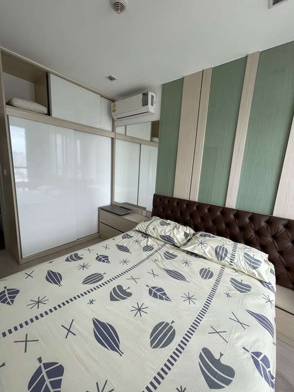 For RentCondoWongwianyai, Charoennakor : Condo for rent, Ideo Mobi Sathorn, next to BTS Krung Thon Buri, 300 meters, fully furnished + 31 sq m room + washing machine, only 14,000 baht