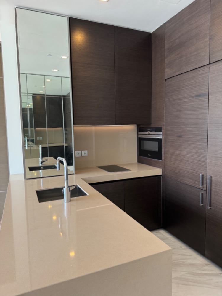 For SaleCondoSilom, Saladaeng, Bangrak : Saladaeng One【𝐒𝐄𝐋𝐋】🔥Simple but powerful style, meticulous design in every detail, ready to move in today!!🔥 Contact Line ID: @hacondo