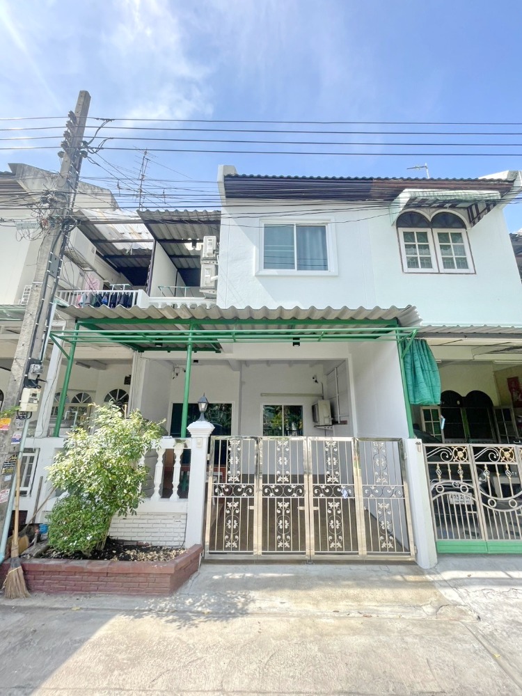 For RentTownhouseRatchadapisek, Huaikwang, Suttisan : HK0393😊 For RENT Townhouse for rent, 3 floors🚪3 bedrooms🚄near MRT Huai Khwang🏢Ratchada-Huai Khwang🔔House area: 16 sq m🔔Usable area: 160 sq m💲Rent: 25,000฿📞O99-5919653,O65-9423251✅LineID:@sureresidence