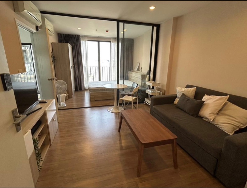 For RentCondoBang Sue, Wong Sawang, Tao Pun : For rent: The Tree Interchange, beautiful, ready to move in, near MRT Bang Pho. Interested, add Line @841qqlnr