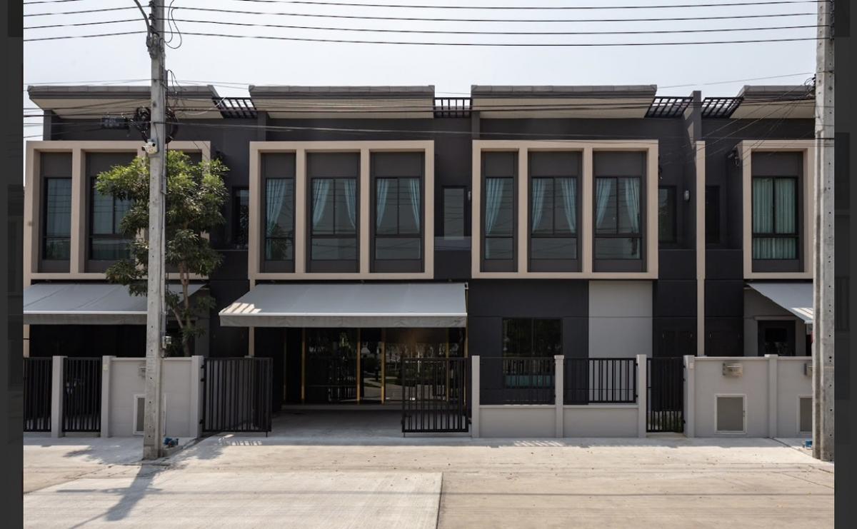 ขายทาวน์โฮมบางนา แบริ่ง ลาซาล : PLENO TOWNHOME บางนา กม7