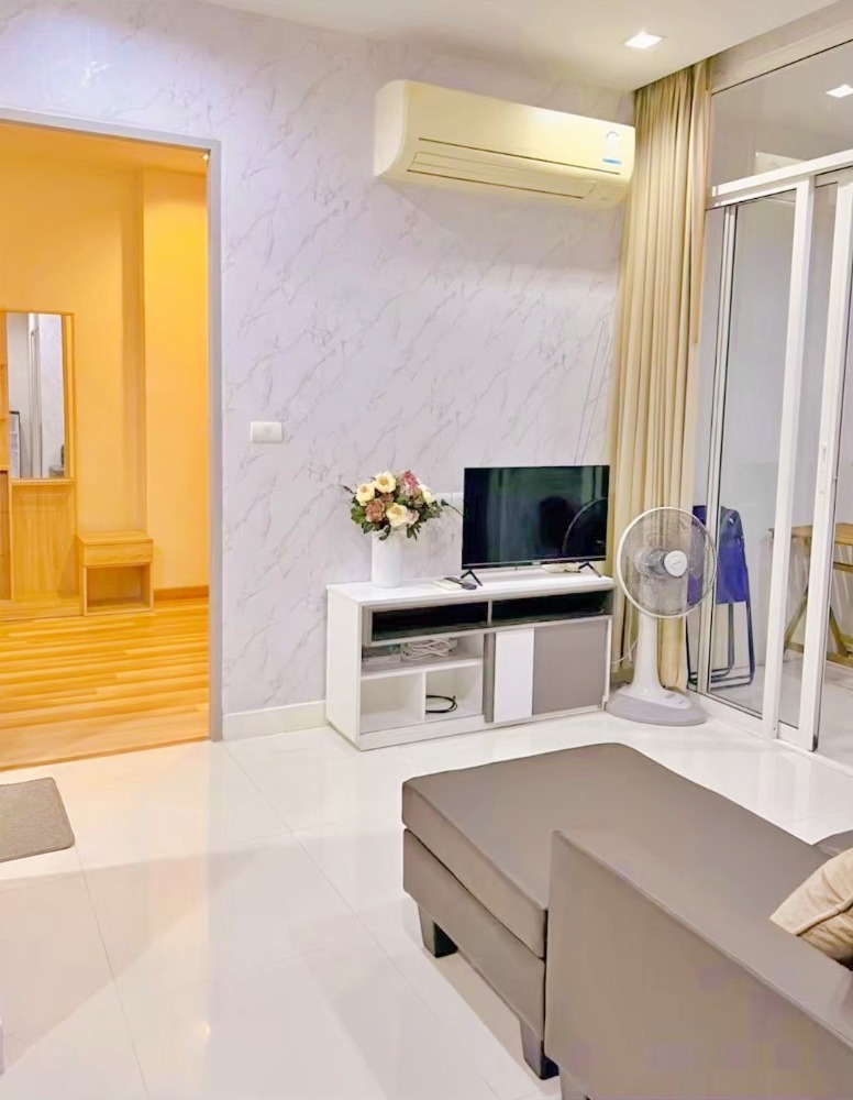 For RentCondoRatchathewi,Phayathai : Room for Rent Condo IDEO Verve Ratchaprarop, 49 sqm. 2 bed fully furnished, located in prime area closed with Airport Link Ratchaprarop, near Central World