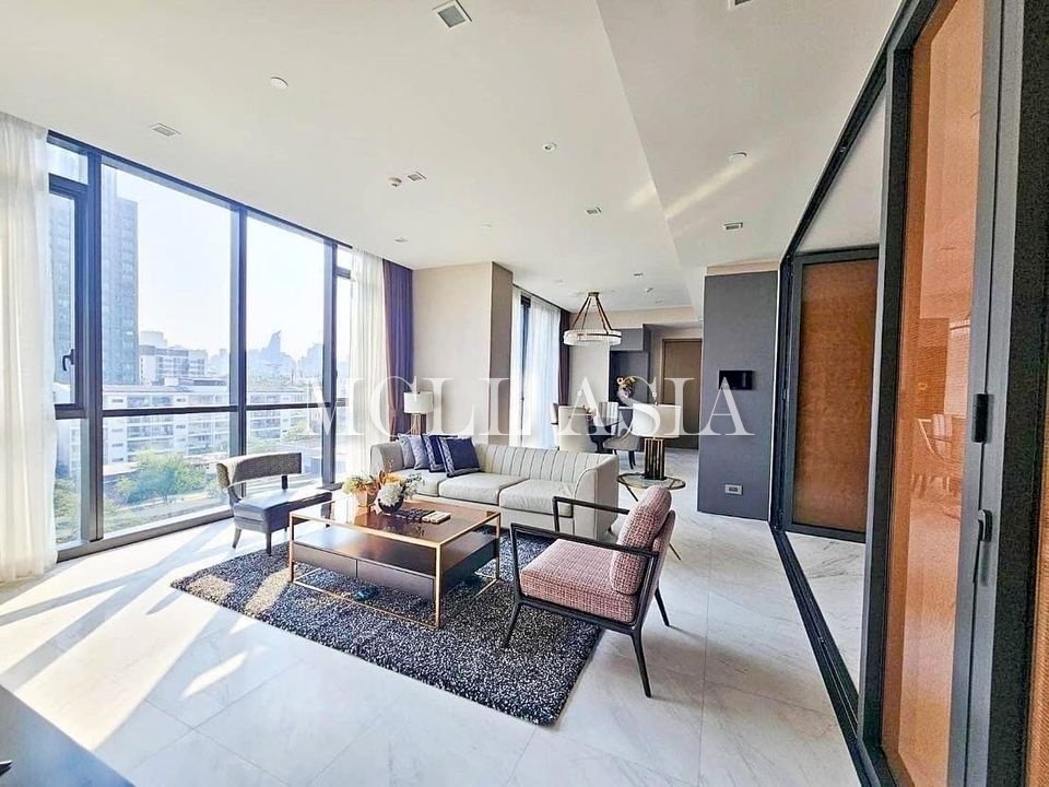 For SaleCondoSukhumvit, Asoke, Thonglor : Large 2 Bedrooms For Sale At The Monument Thonglor