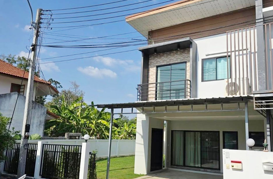 For RentTownhouseChiang Mai : Townhome for rent near by 5 min to HomePro Sansai, No.11H531