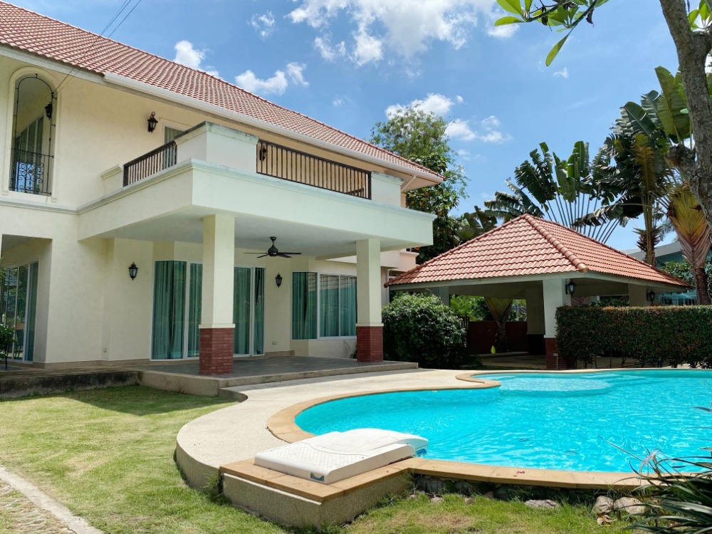 For RentHouseChiang Mai : Luxury house for rent with private pool near  by 10 min to Big C Mae Hia, No.14H858