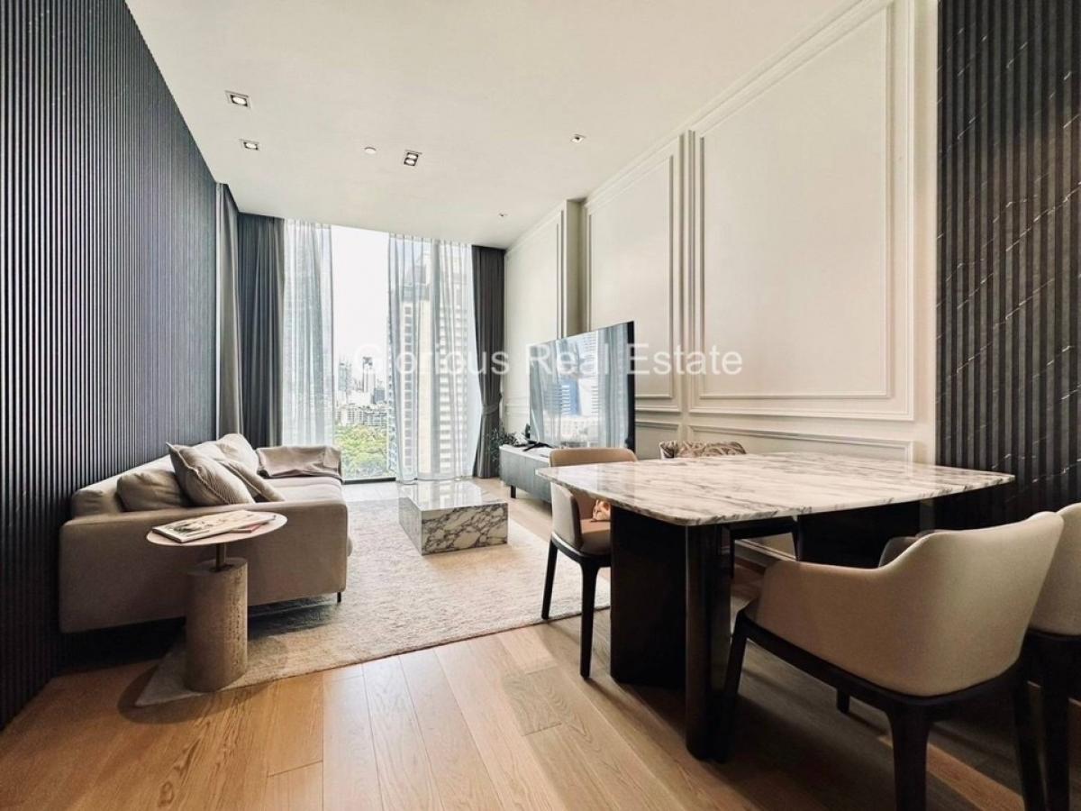 For RentCondoWitthayu, Chidlom, Langsuan, Ploenchit : 🔥City view, fully furnished🔥28 Chidlom | 2 Bedrooms, 2 Bathrooms | Near BTS Chidlom 280 meters.