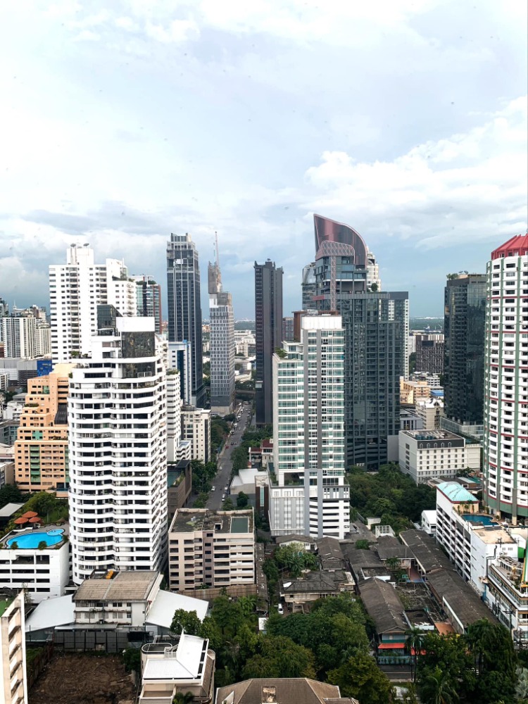 For RentCondoSukhumvit, Asoke, Thonglor : Urgent! Condo for rent QUATTRO By SANSIRI 1 bedroom 58 sq m. at a special price.