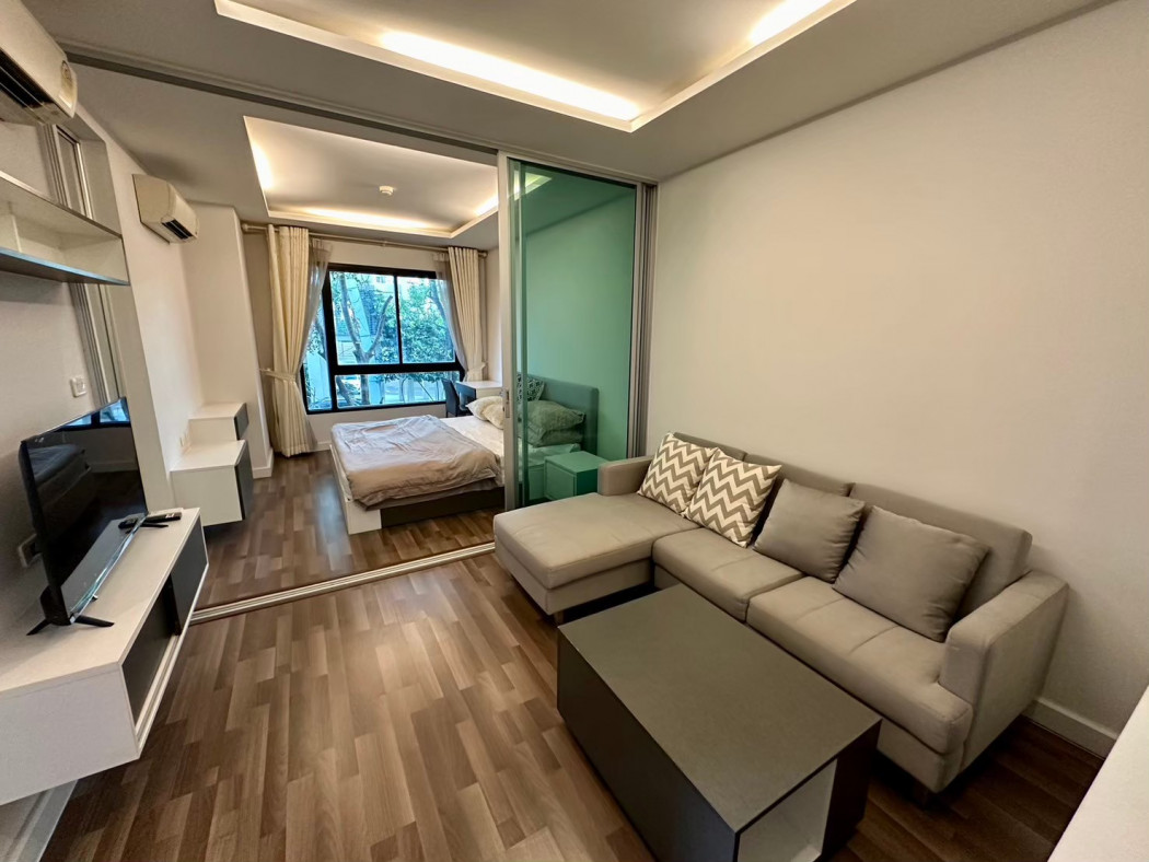 For RentCondoSathorn, Narathiwat : Condo For Rent | Have Walk-In Closet, Garden View “Bridge Sathorn-Narathiwas” 34 Sq.m. Near BRT Thanon Chan and BTS Chong Nonsi