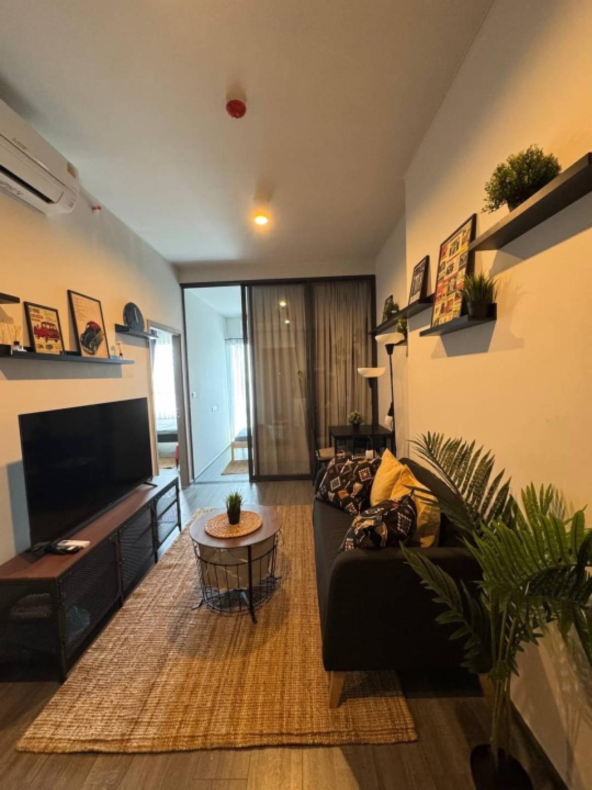 For RentCondoOnnut, Udomsuk : Ideo Sukhumvit rama4 

Ready to move in
2 bedroom 1 bathroom
45 sqm
Fully furnished 
🤍✨
Price 32,000.-/month