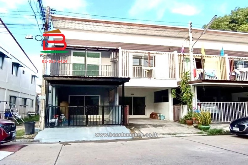 For SaleTownhousePathum Thani,Rangsit, Thammasat : Townhouse, Kittiwan Project, Lam Luk Ka Khlong 7 (Soi Thesaban 5), area 17 square wah, near Lam Luk Ka District Office, Nimit Mai Road, Lam Luk Ka Subdistrict, Lam Luk Ka District, Pathum Thani Province