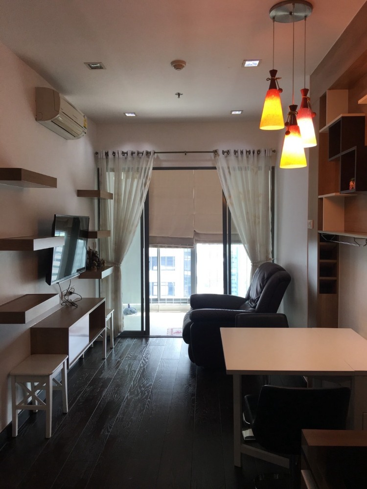 For RentCondoRatchathewi,Phayathai : For rent: Ideo Q Phaya Thai, 1 bedroom, furnished, negotiable price